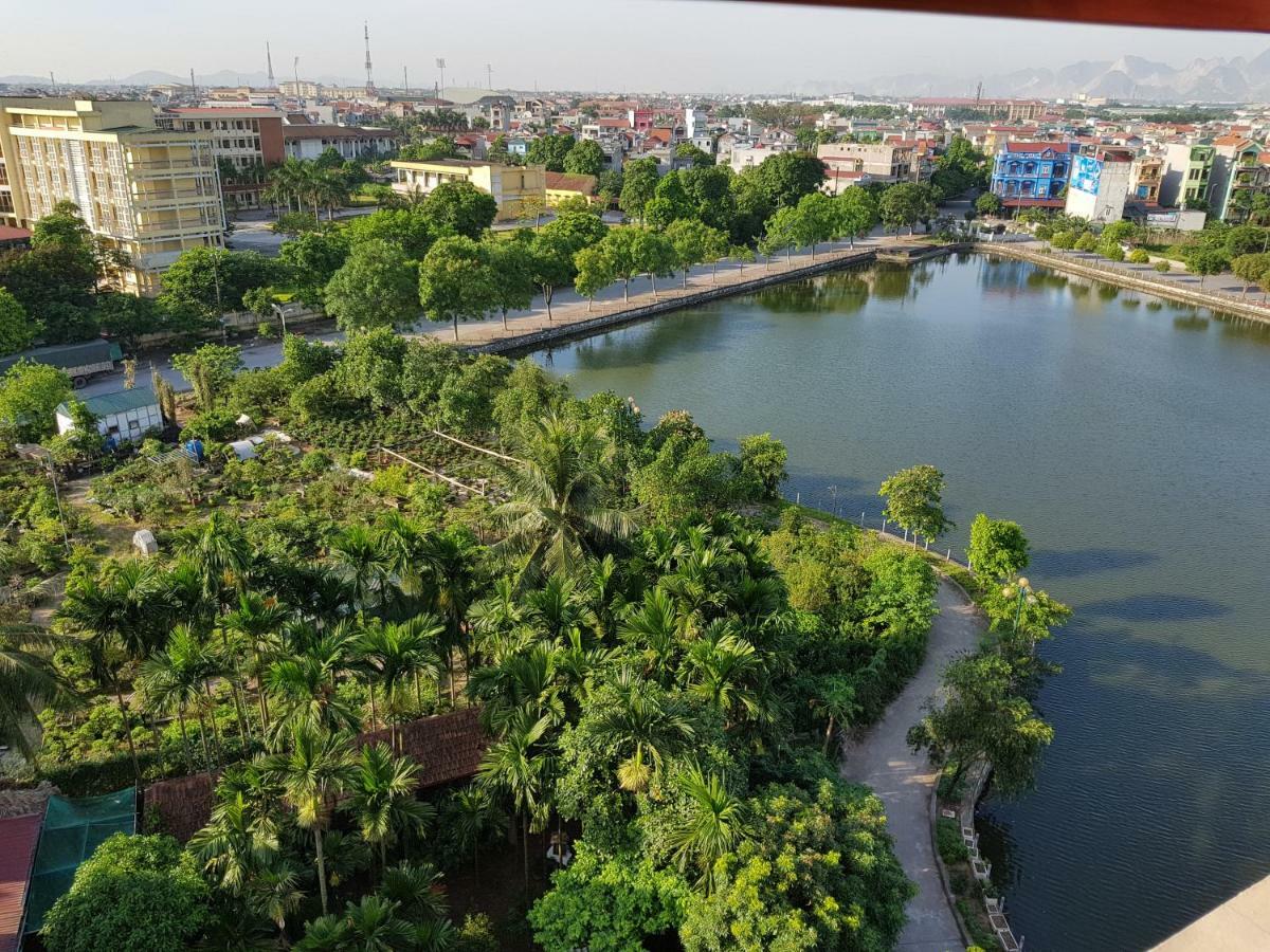 Отель Khach San Anh Dao Phu Ly Экстерьер фото